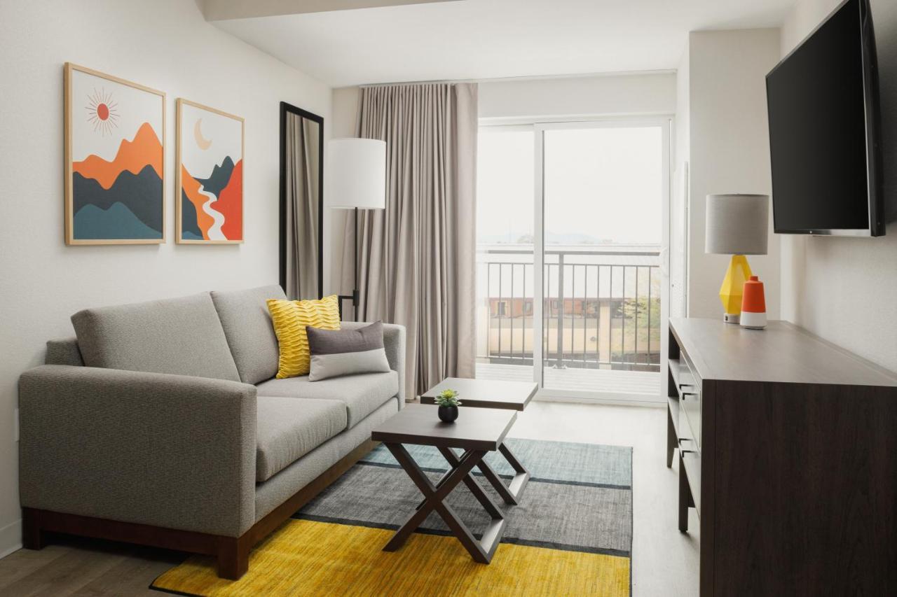 Waterwalk Extended Stay By Wyndham Jacksonville Deerwood Pk מראה חיצוני תמונה