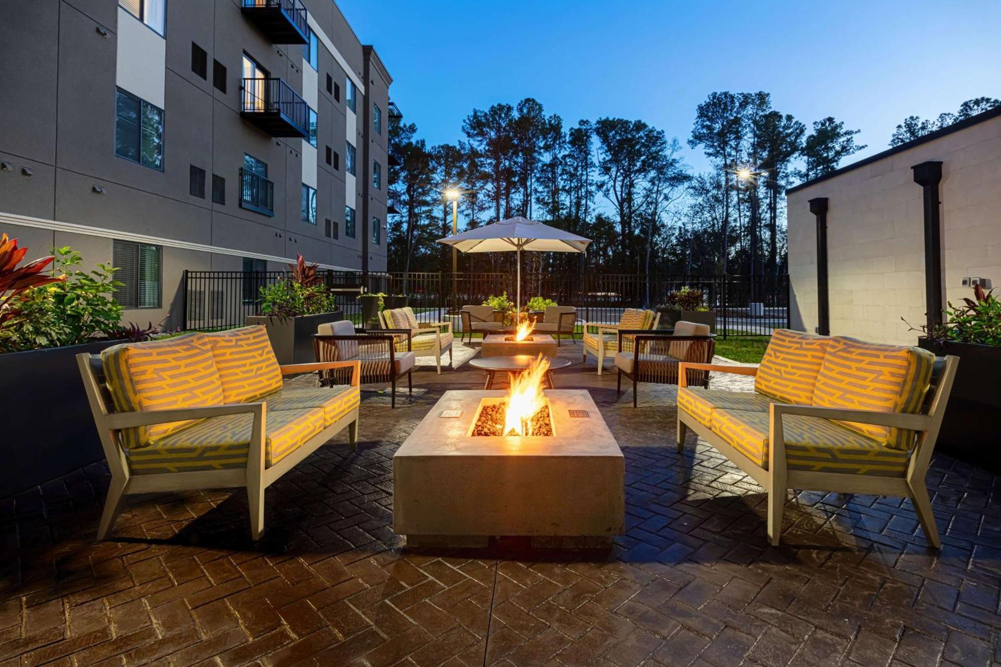 Waterwalk Extended Stay By Wyndham Jacksonville Deerwood Pk מראה חיצוני תמונה